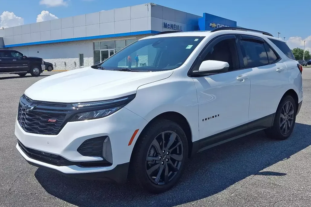 2024 Chevrolet Equinox RS photo 1
