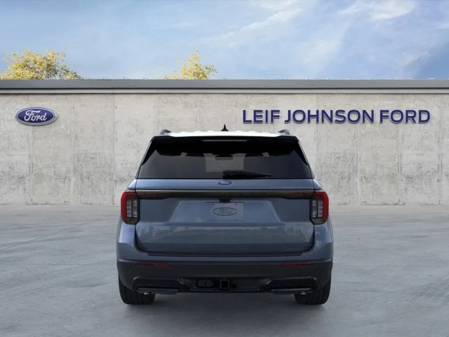 2025 Ford Explorer ST-Line photo 1