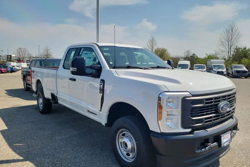 2025 Ford F-250 XL photo 1