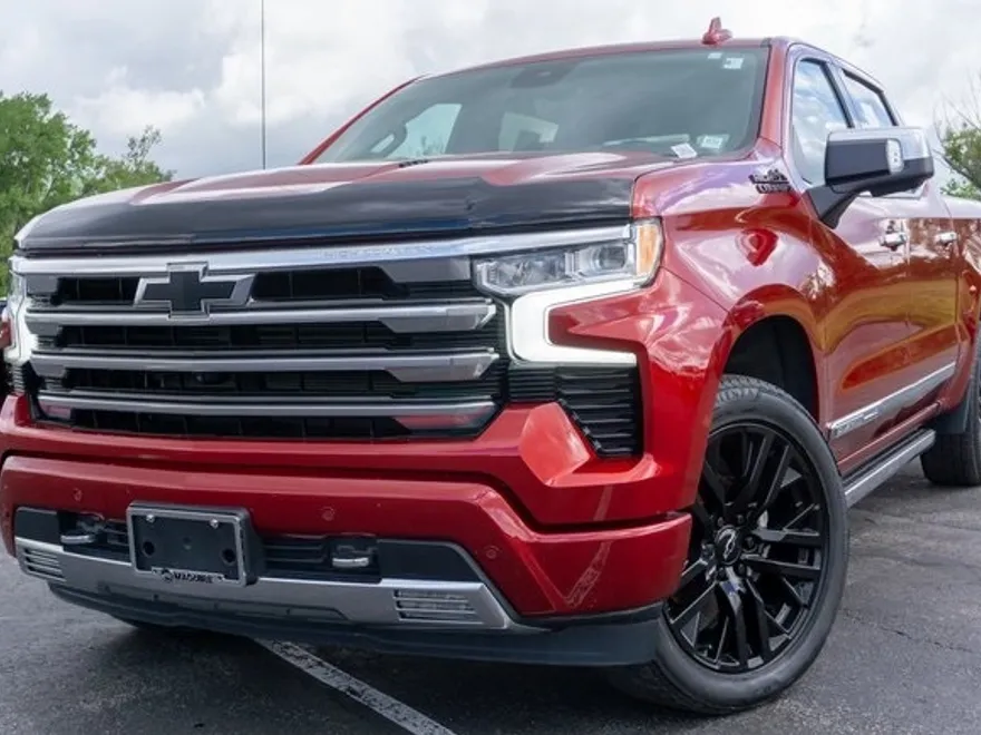 2023 Chevrolet Silverado 1500 High Country photo 1