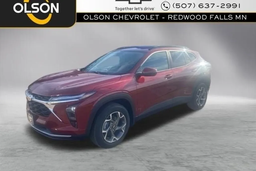 2025 Chevrolet Trax LT photo 1