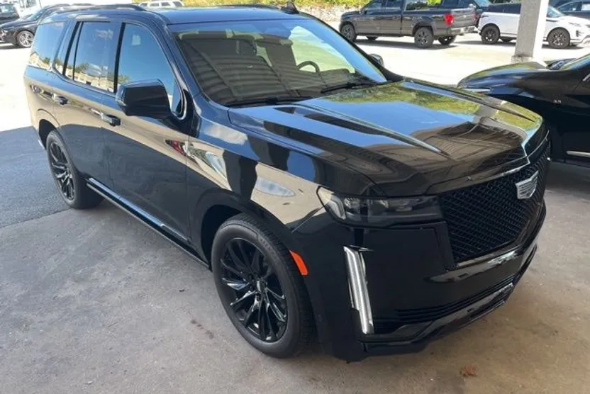 2023 Cadillac Escalade Sport Platinum photo 1