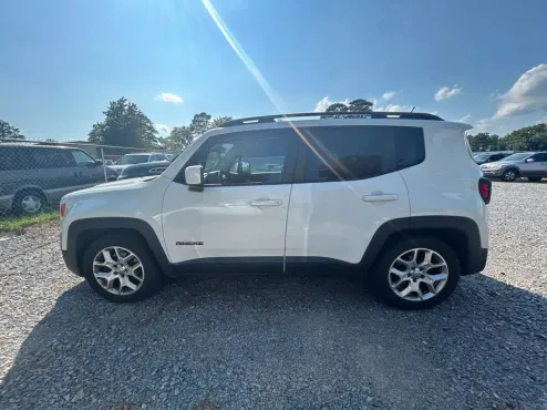 2015 Jeep Renegade Latitude North Edition photo 4