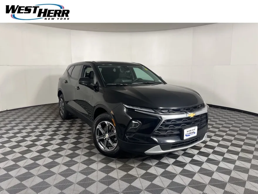 2023 Chevrolet Blazer 2LT photo 1