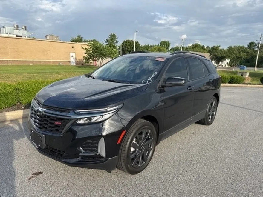 2023 Chevrolet Equinox RS photo 1