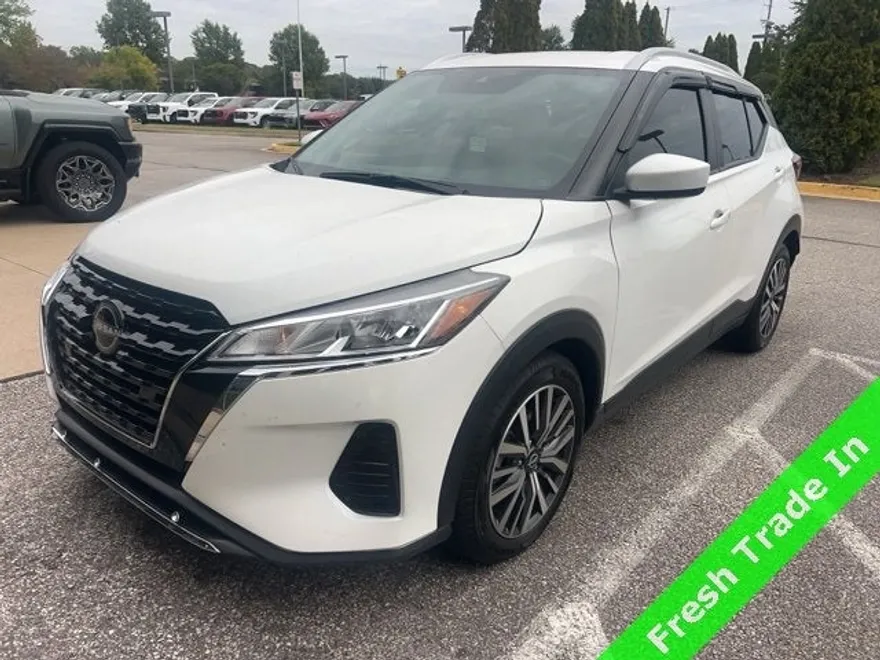 2023 Nissan Kicks SV photo 1