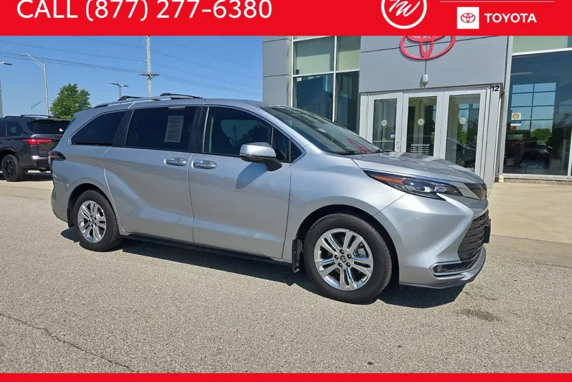 2024 Toyota Sienna Platinum photo 1