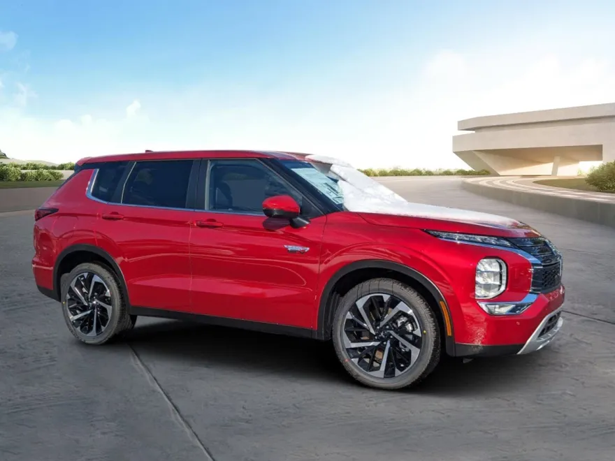 2025 Mitsubishi Outlander PHEV SE photo 1