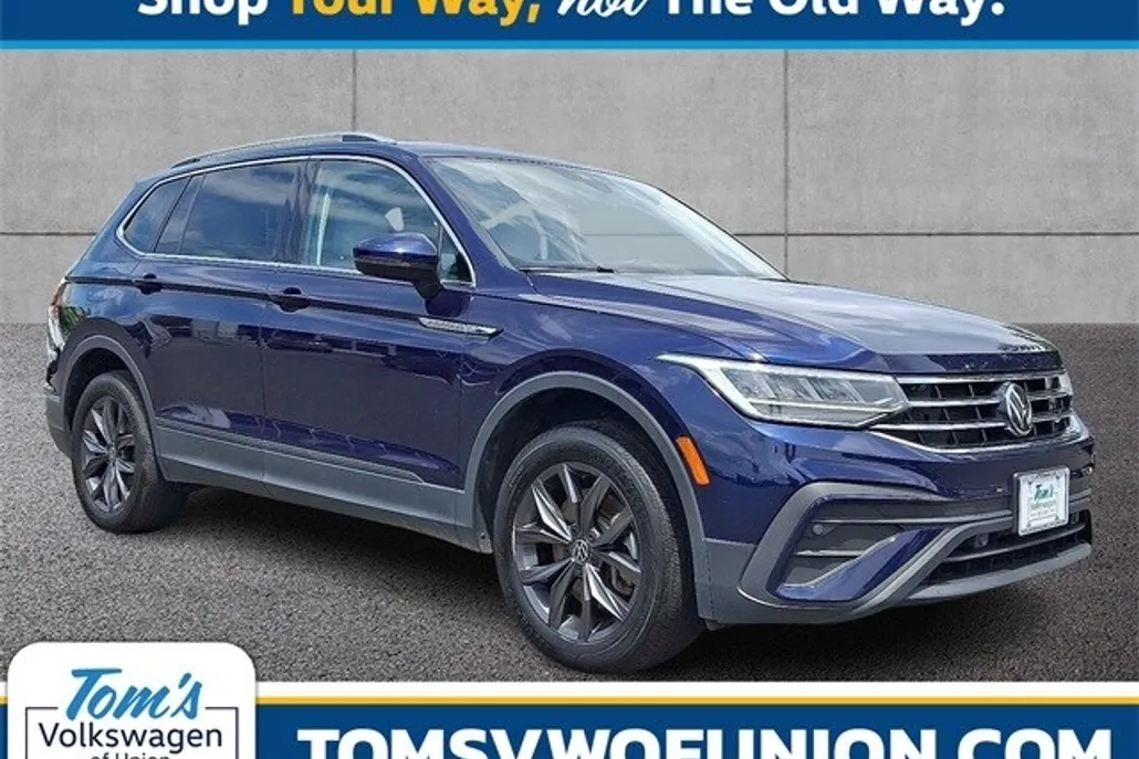 2022 Volkswagen Tiguan SE photo 1