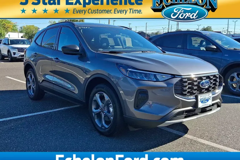 2025 Ford Escape ST-Line photo 1