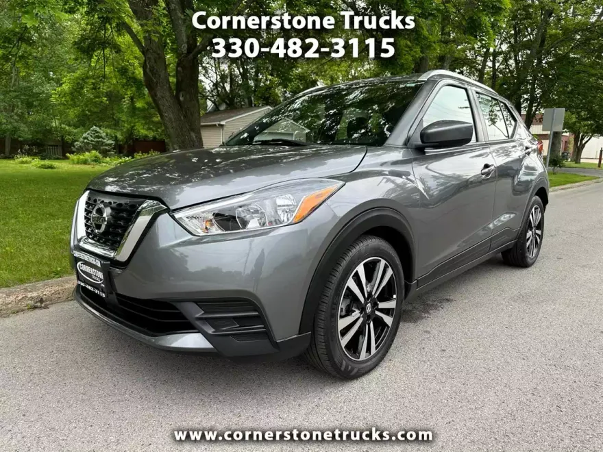 2020 Nissan Kicks SV photo 1