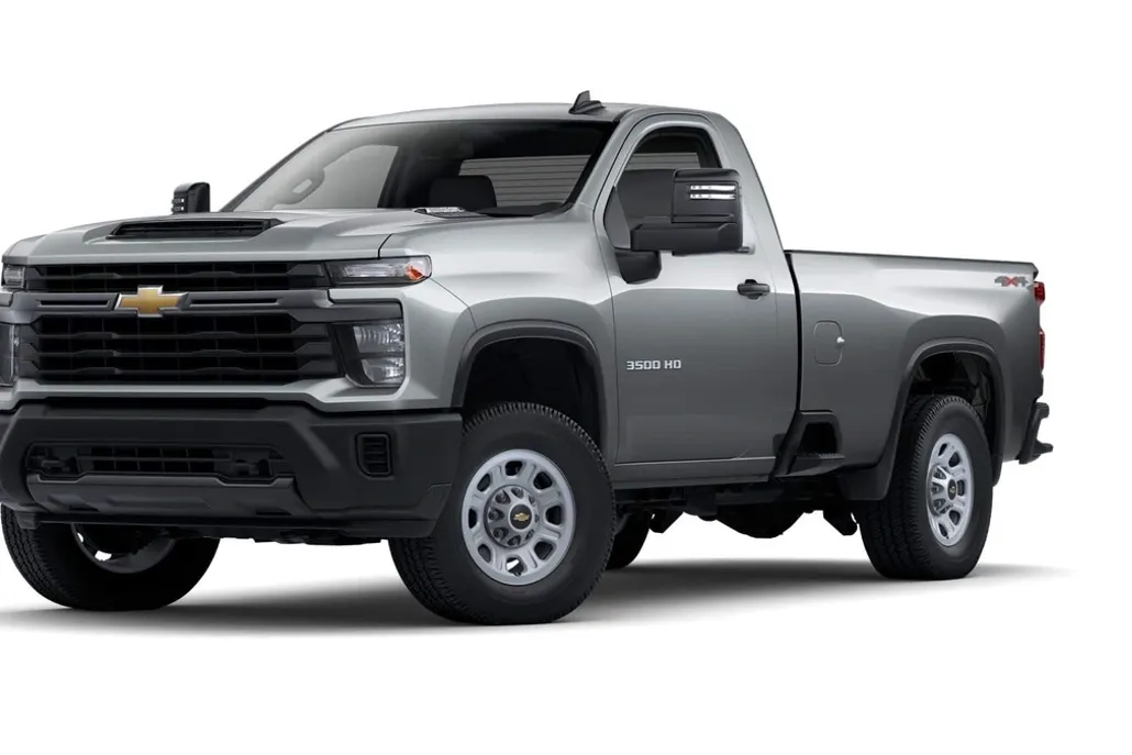 2025 Chevrolet Silverado 3500HD photo 1
