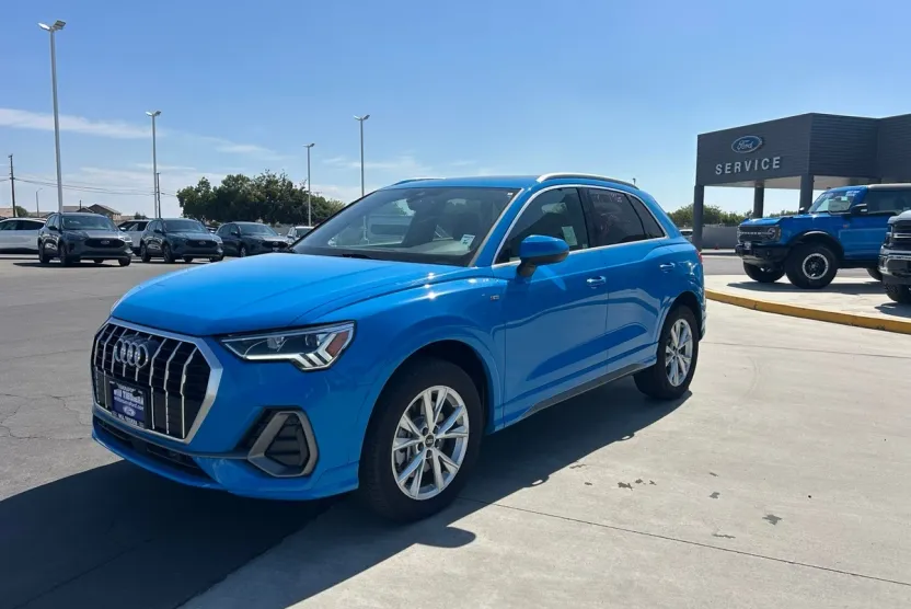 2023 Audi Q3 Premium S line photo 1