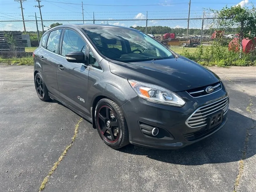 2017 Ford C-Max Energi Titanium photo 1