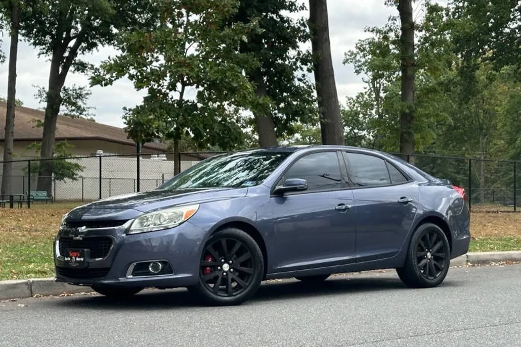 2014 Chevrolet Malibu 2LT photo 1