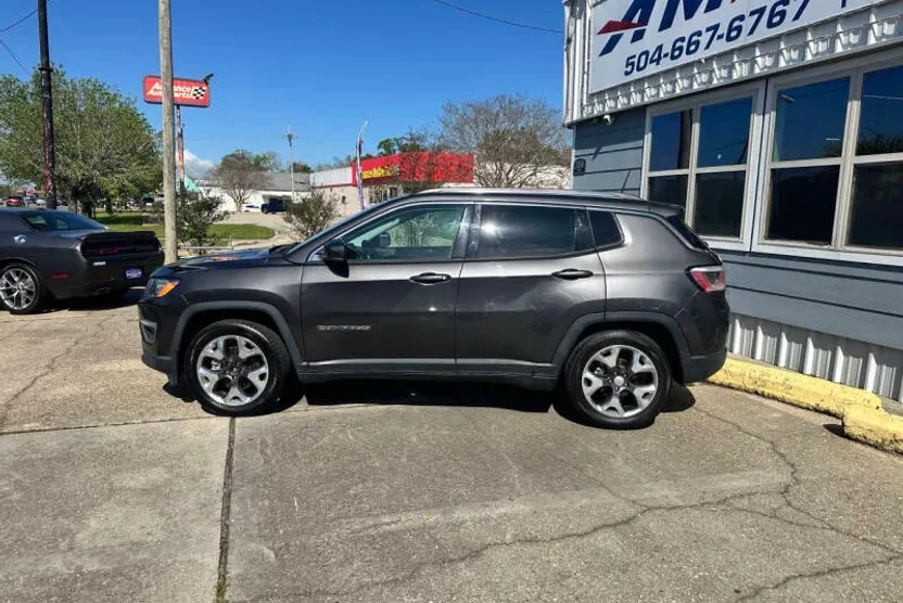 2020 Jeep Compass Limited photo 1