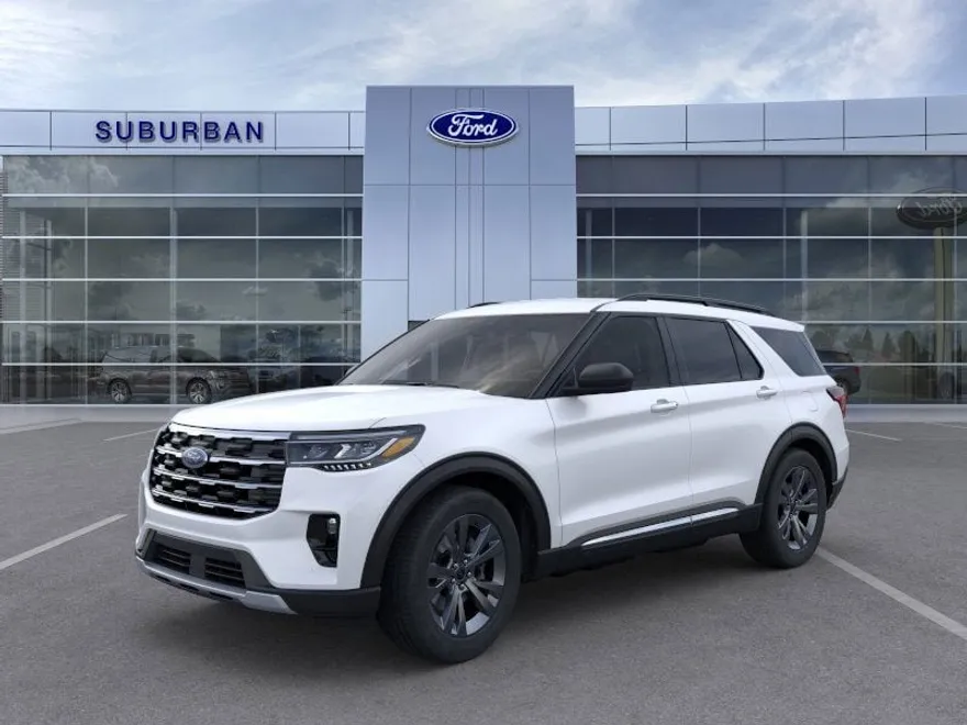 2025 Ford Explorer photo 1
