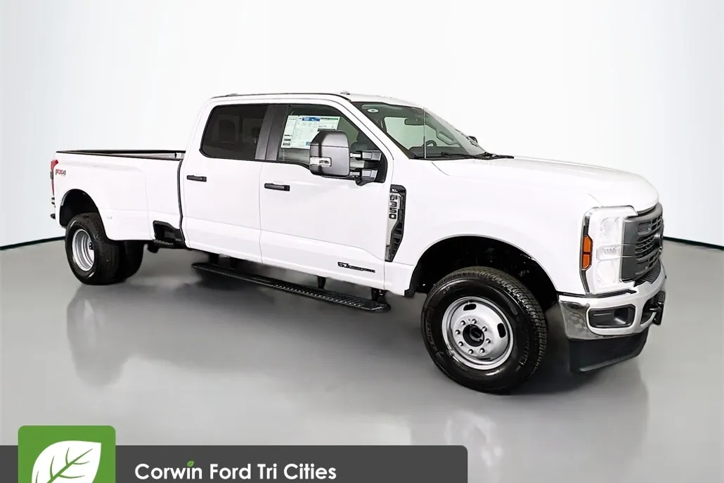 2025 Ford F-350 XLT photo 1