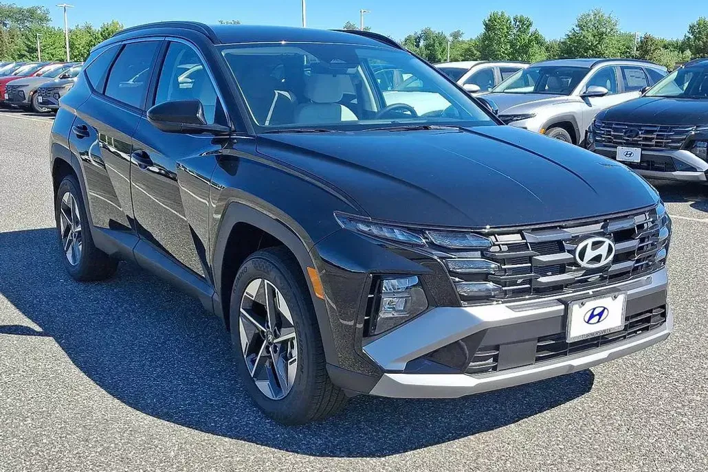 2025 Hyundai Tucson SEL photo 1