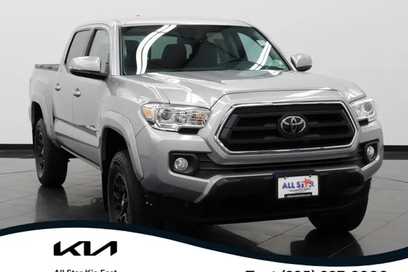 2021 Toyota Tacoma TRD Off-Road V6 photo 1