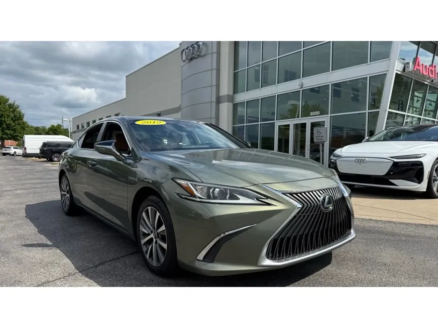 2019 Lexus ES 350 Base photo 1