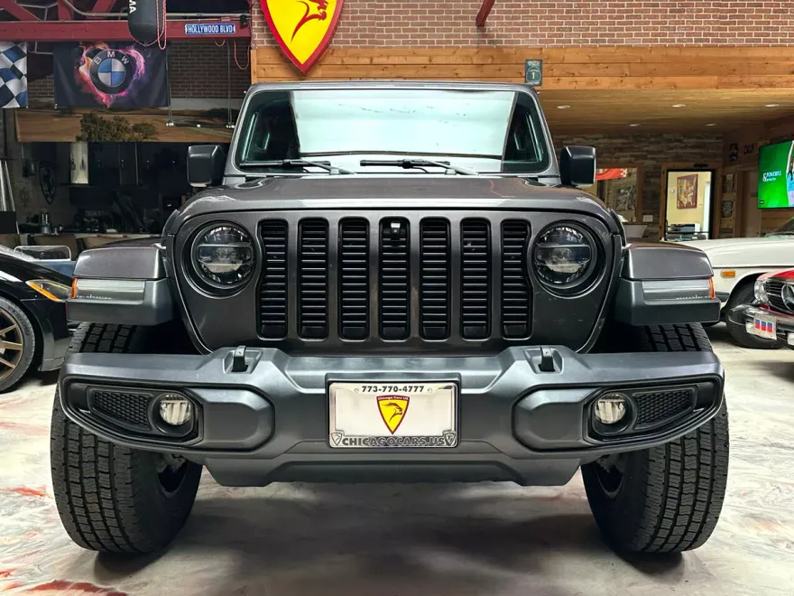 2018 Jeep Wrangler Unlimited Sahara photo 1