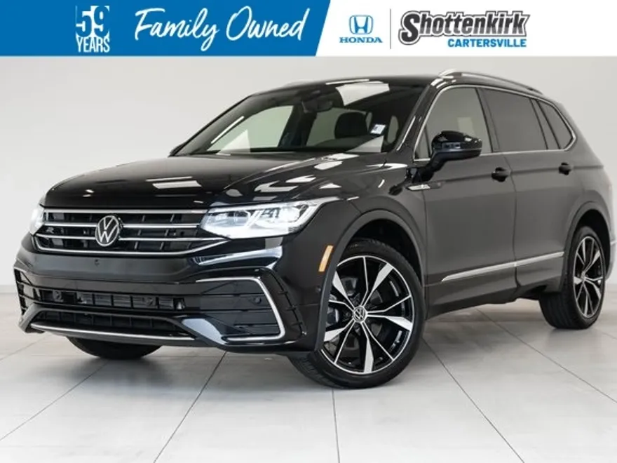 2024 Volkswagen Tiguan SEL R-Line photo 1