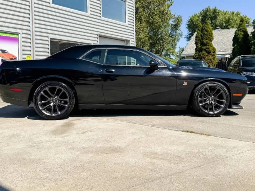 2021 Dodge Challenger R/T Scat Pack photo 1
