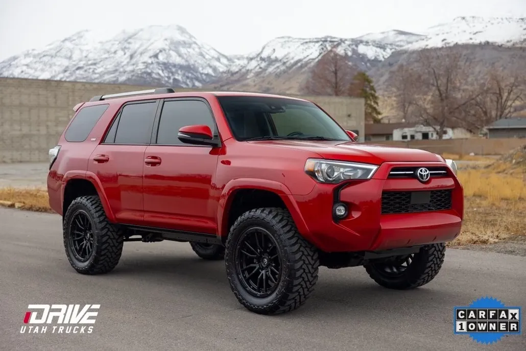 2022 Toyota 4Runner SR5 Premium photo 1