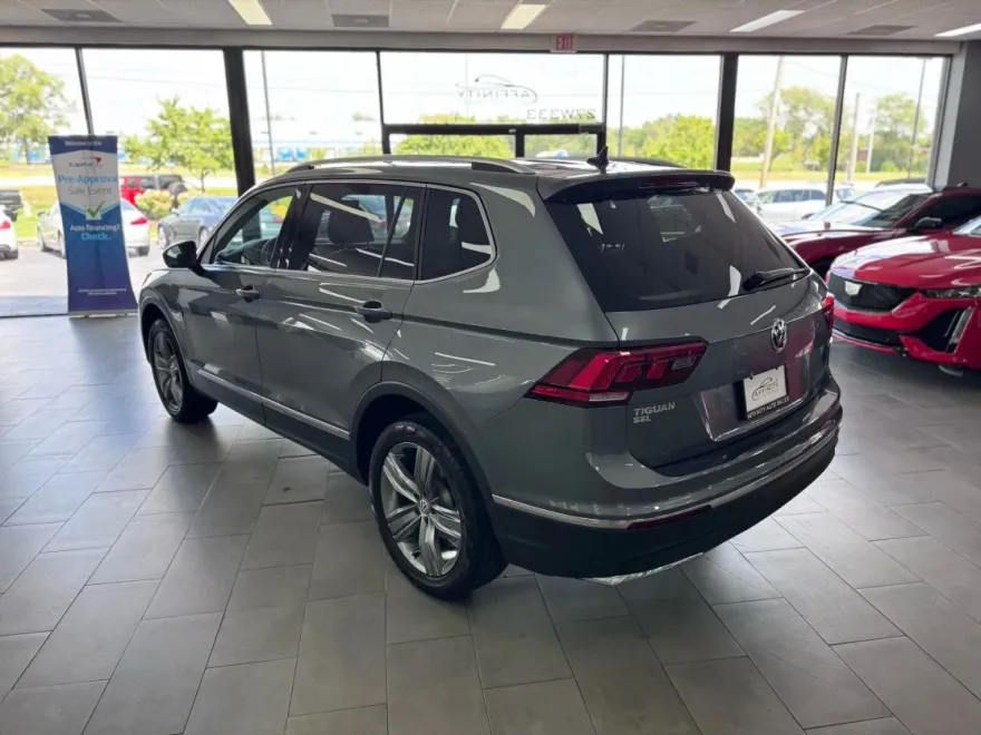 2020 Volkswagen Tiguan SEL Sport photo 1