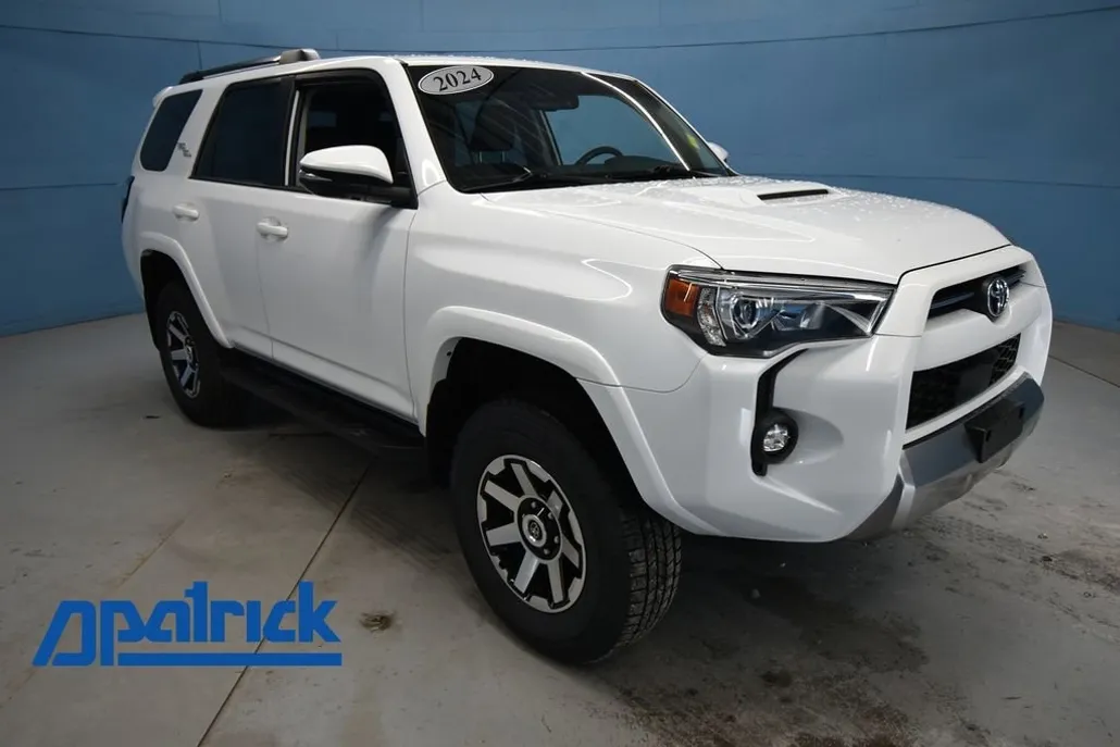 2024 Toyota 4Runner TRD Off-Road Premium photo 1