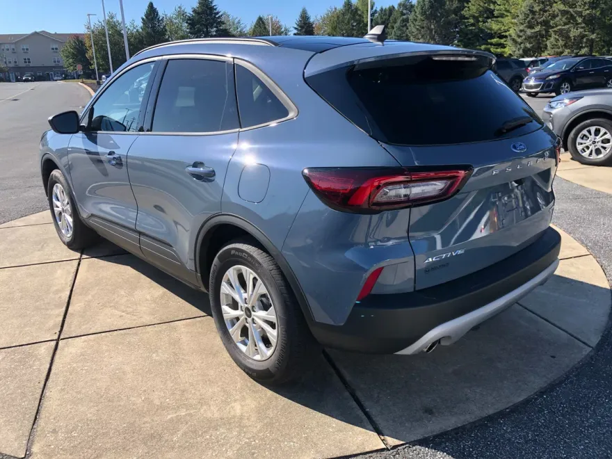 2025 Ford Escape Active photo 1
