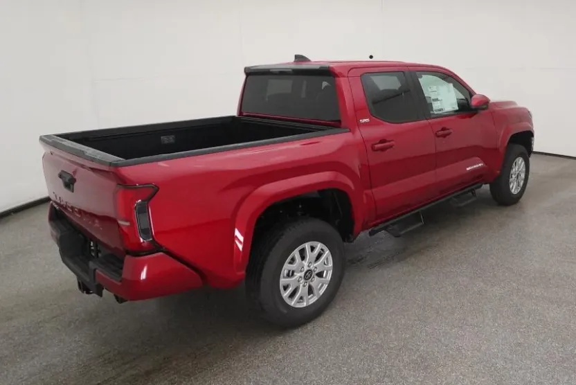2025 Toyota Tacoma SR5 photo 1