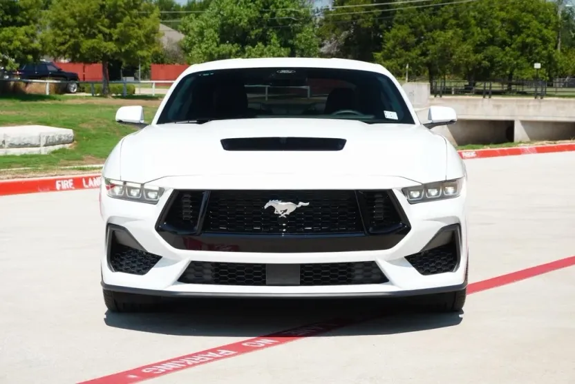 2025 Ford Mustang GT Premium photo 1