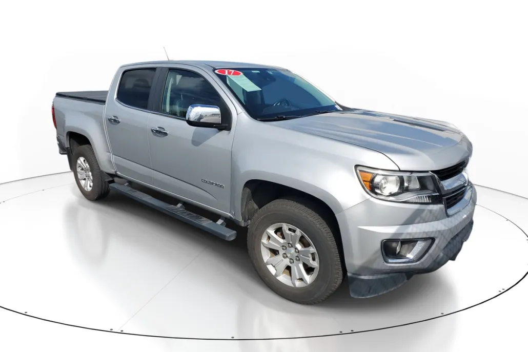 2017 Chevrolet Colorado LT photo 1