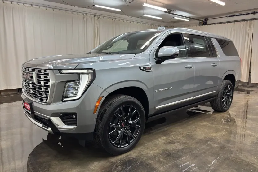 2025 Gmc Yukon XL Denali photo 1