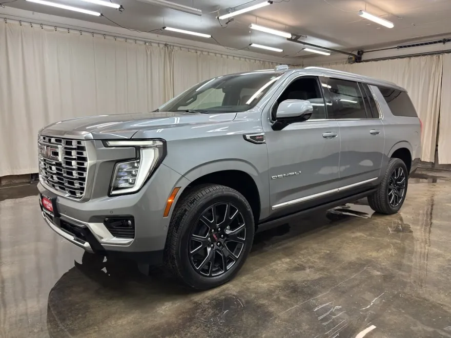 2025 Gmc Yukon XL Denali photo 1