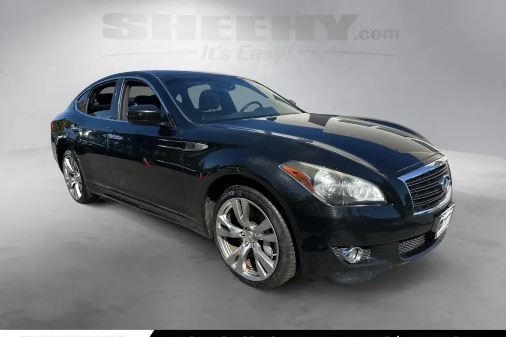 2013 Infiniti M37 photo 1