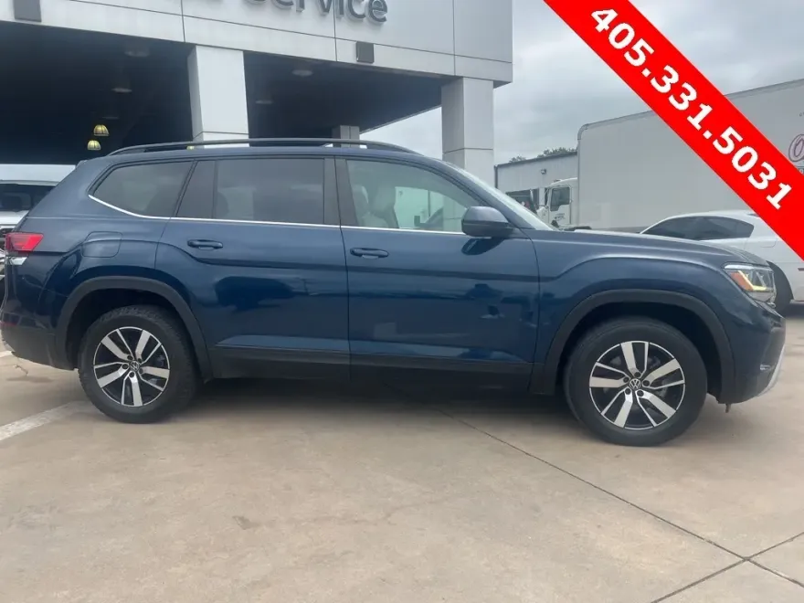 2022 Volkswagen Atlas SE photo 1