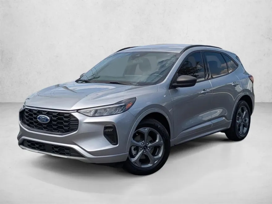 2024 Ford Escape ST-Line photo 1