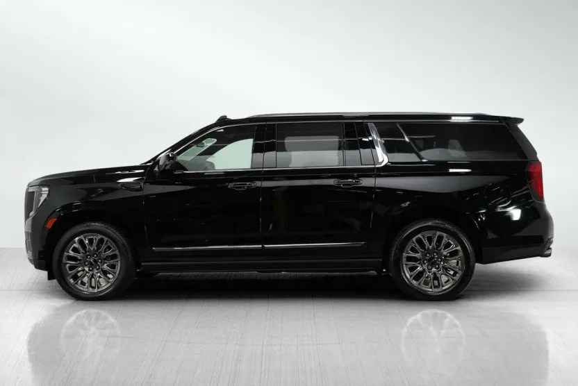 2024 Gmc Yukon XL Denali Ultimate photo 1