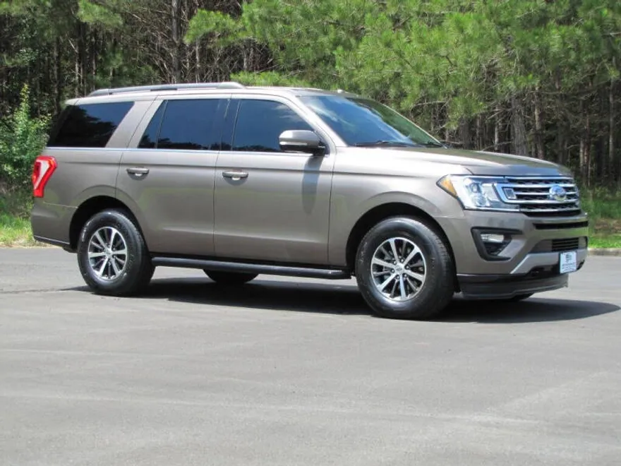 2019 Ford Expedition XLT photo 1