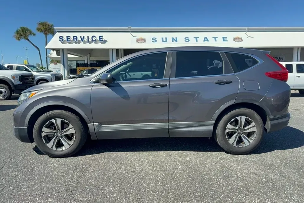 2018 Honda CR-V LX photo 1