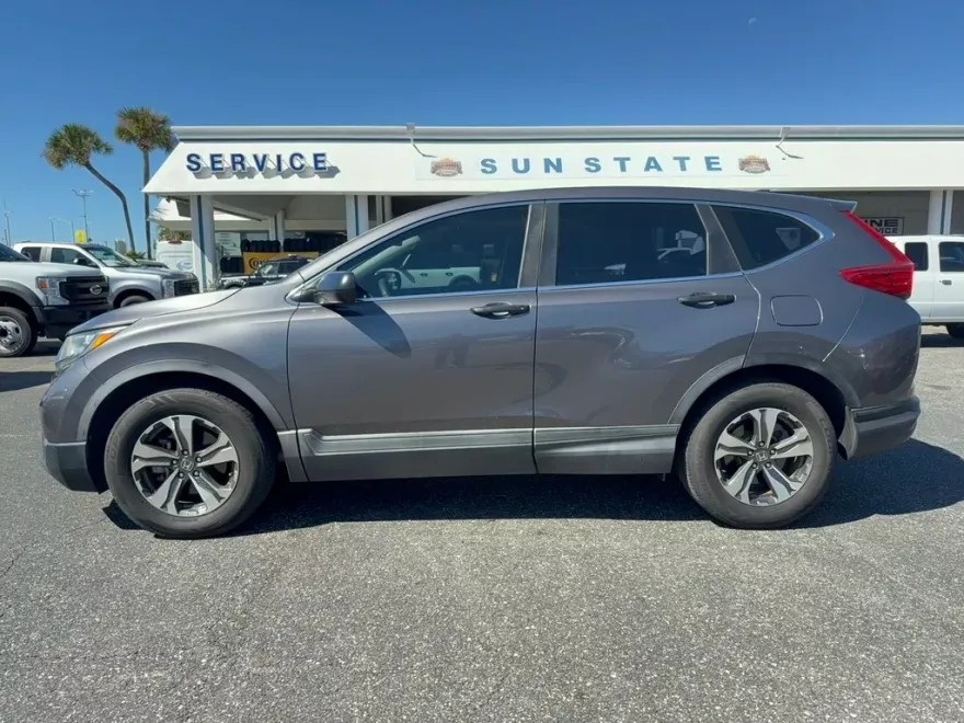 2018 Honda CR-V LX photo 1