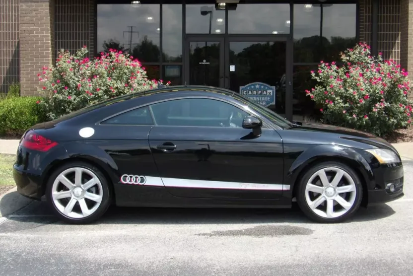 2009 Audi TT Coupe 2.0T Prestige photo 1