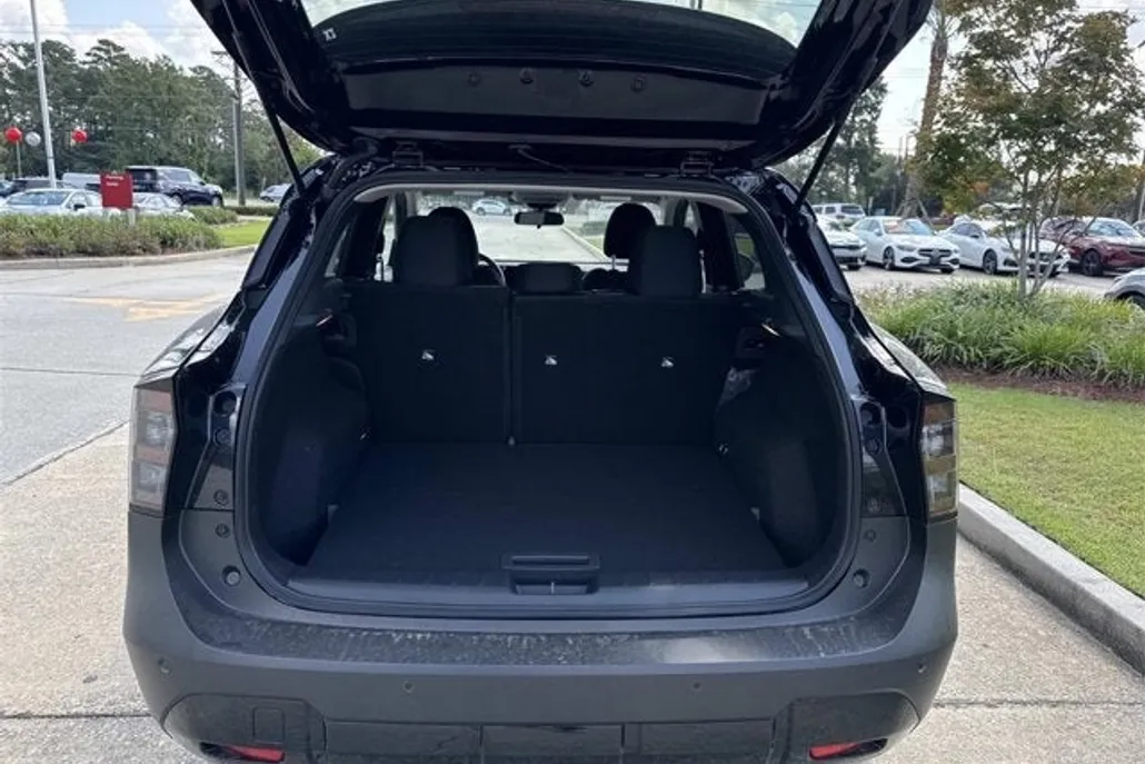 2026 Nissan Kicks SV photo 1
