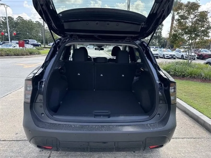 2026 Nissan Kicks SV photo 1