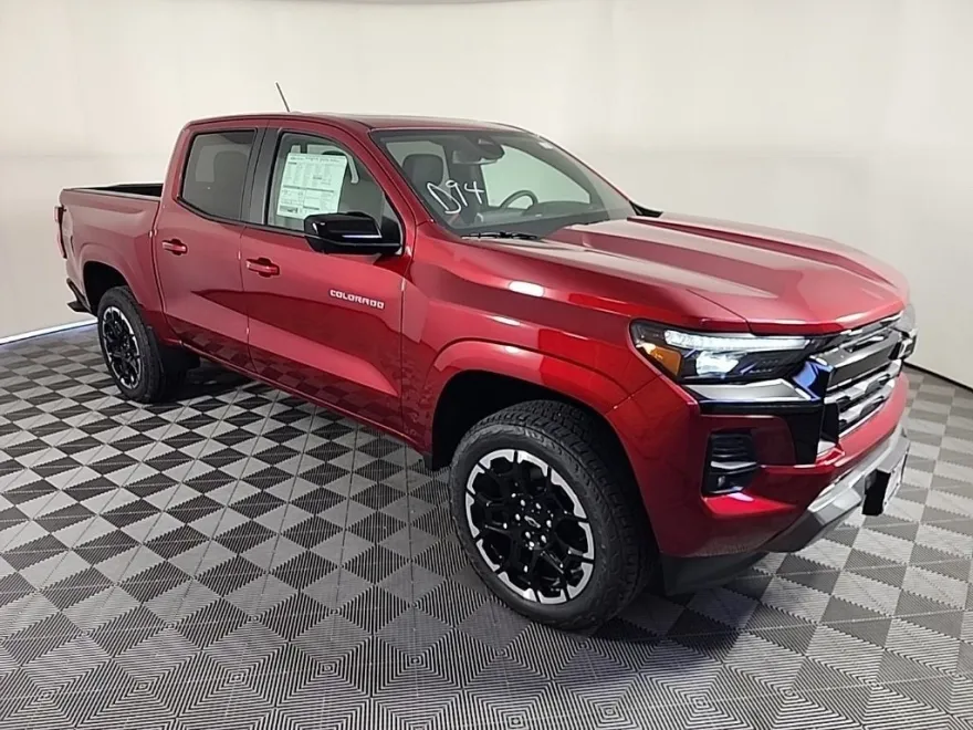 2026 Chevrolet Colorado Z71 photo 1