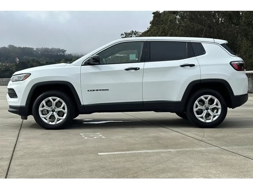 2025 Jeep Compass Sport photo 1