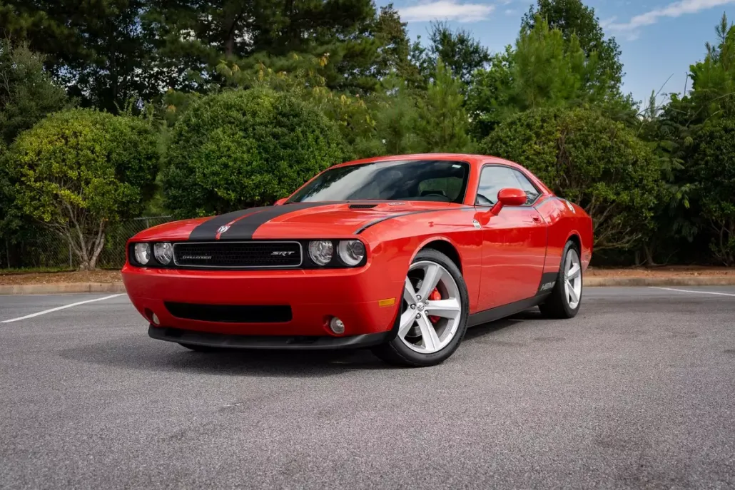 2010 Dodge Challenger SRT8 photo 1